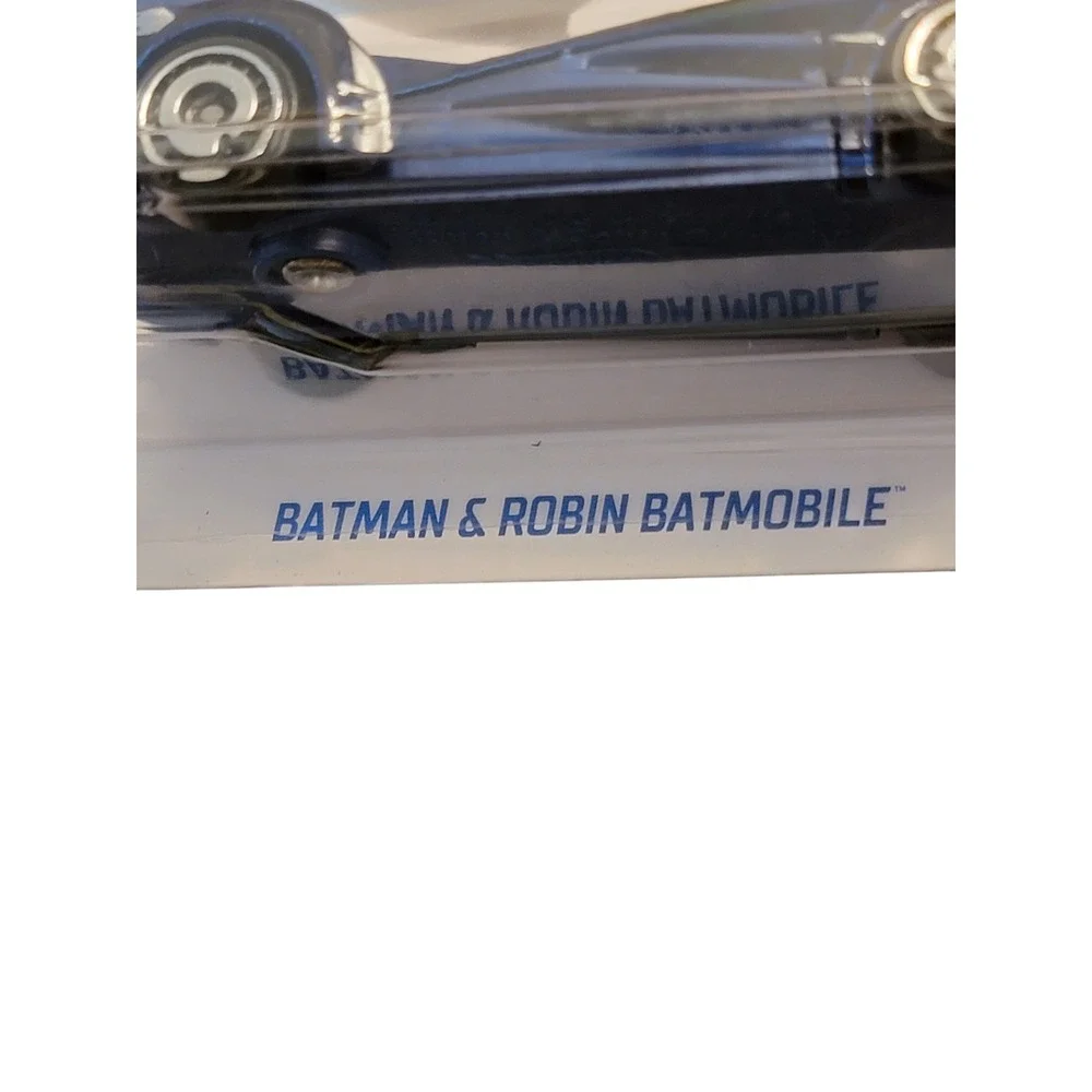 Hot Wheels Batman Robin Batmobile 54‎ 250 New for 2024 Diecast Car